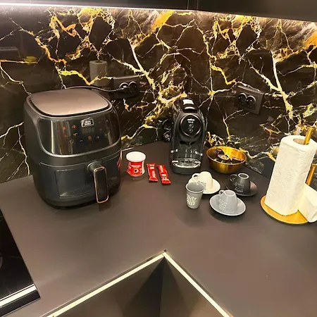 Golden Pearl Of Luxury アパート